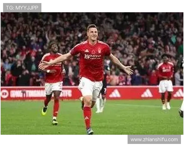 成都飞盘队的整体压制揭秘与战术分析深度探讨